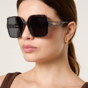 Extra Large Animal Print Sunglasses