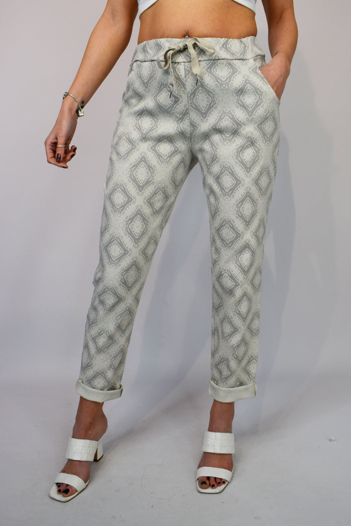 Diamond Pattern Magic Trousers