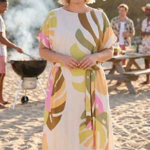 Curve Tropical Print Dress